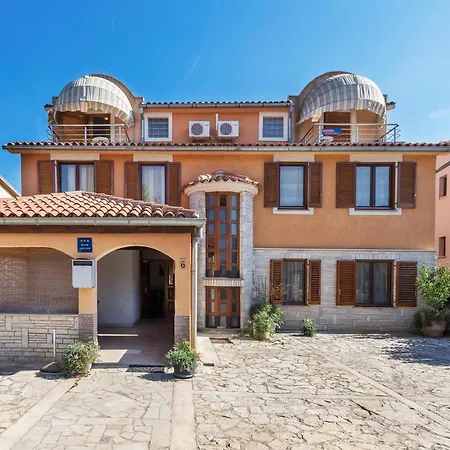 1 Bedroom Stunning In * Fažana