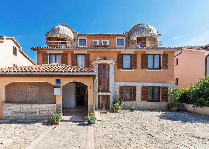 1 Bedroom Stunning In * Fažana