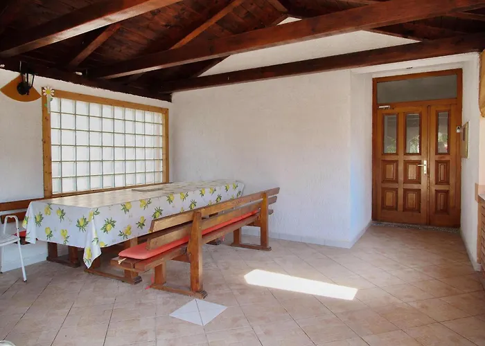 1 Bedroom Stunning In